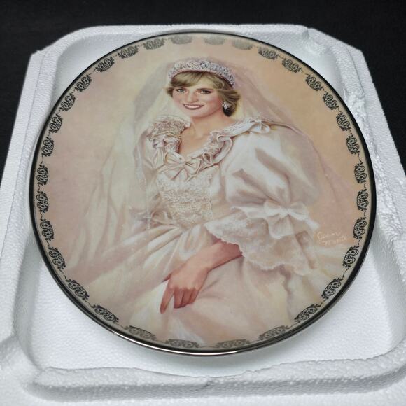 Bradford Exchange THE PEOPLES PRINCESS Diana Collector Plate Queen of Our Hearts - Picture 4 of 7